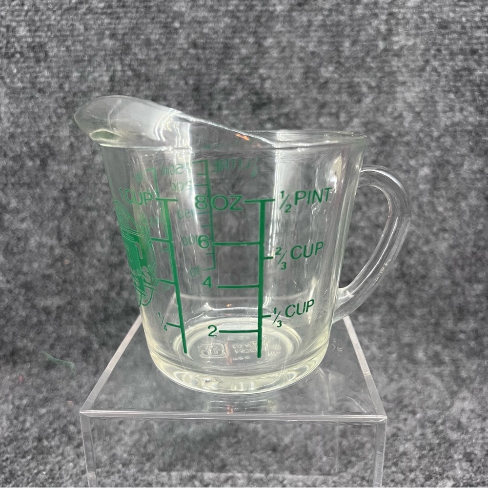 VTG Anchor Hocking Green Oven Basics Ovenproof 1-Cup Glass Measuring Cup #496